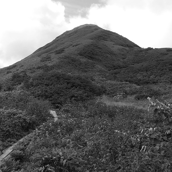 湯殿山